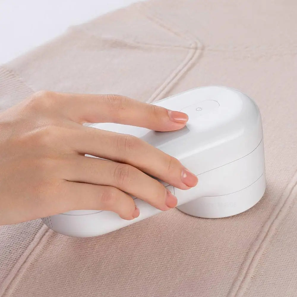 Portable Charge Fabric Shaver Removes Machine